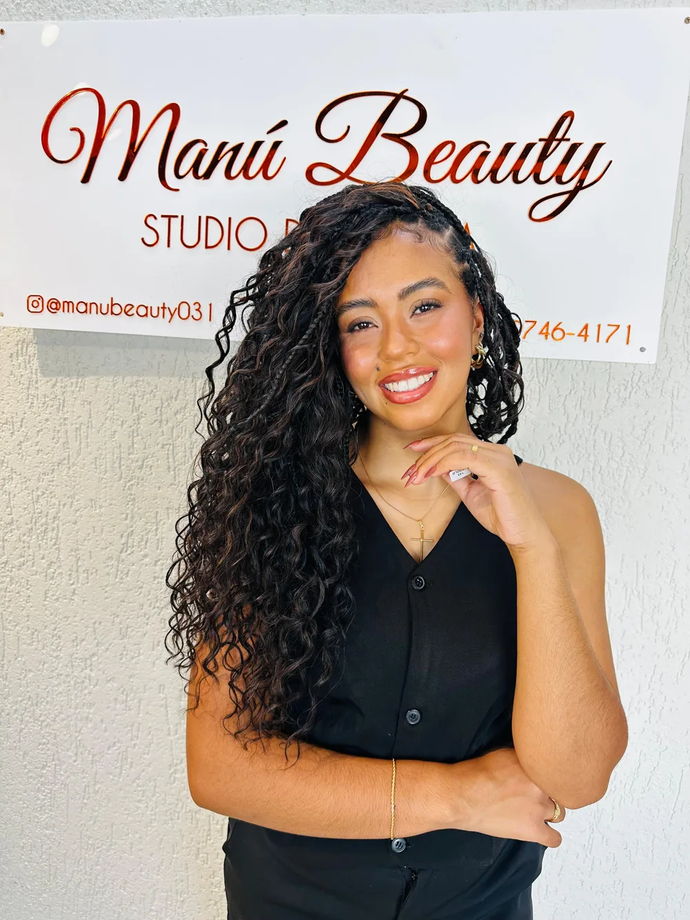 Mentora Manú no salão Manú Beauty